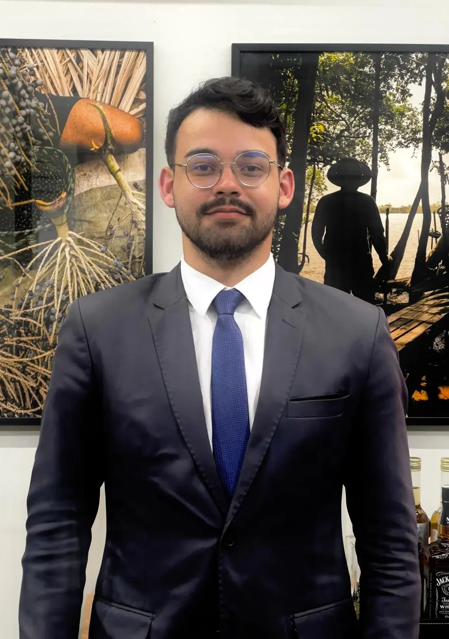 Retrato do advogado Renan Silva Lima